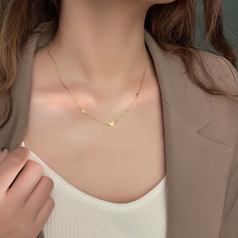 Collar mini corazones