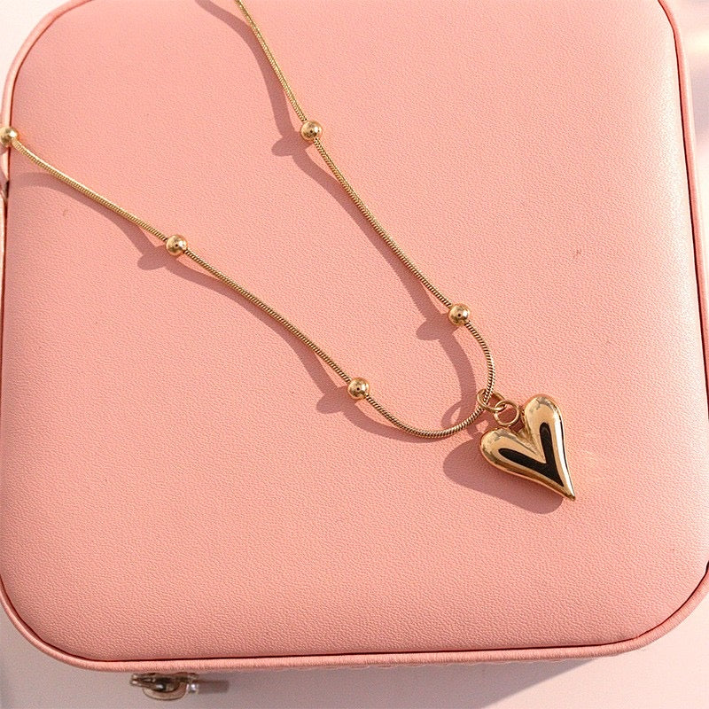 Collar Darling