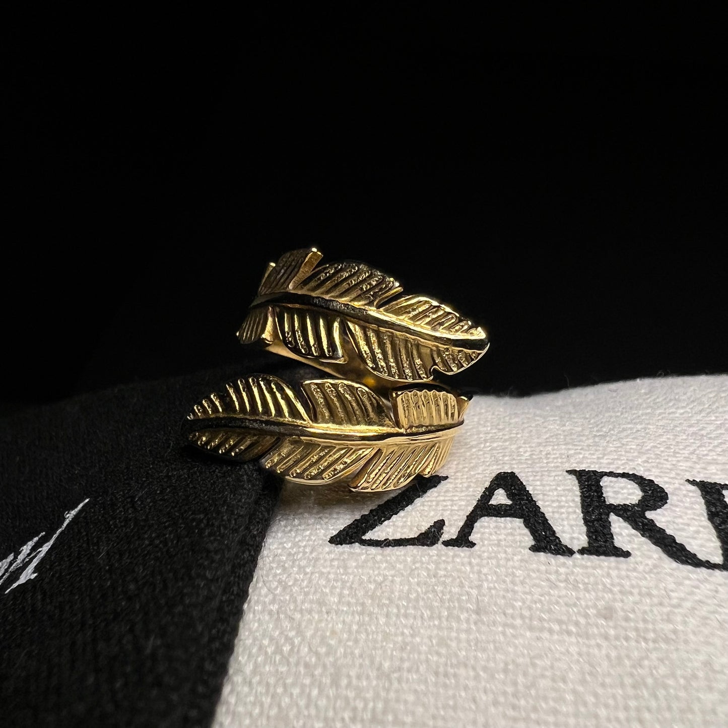 Anillo hojas