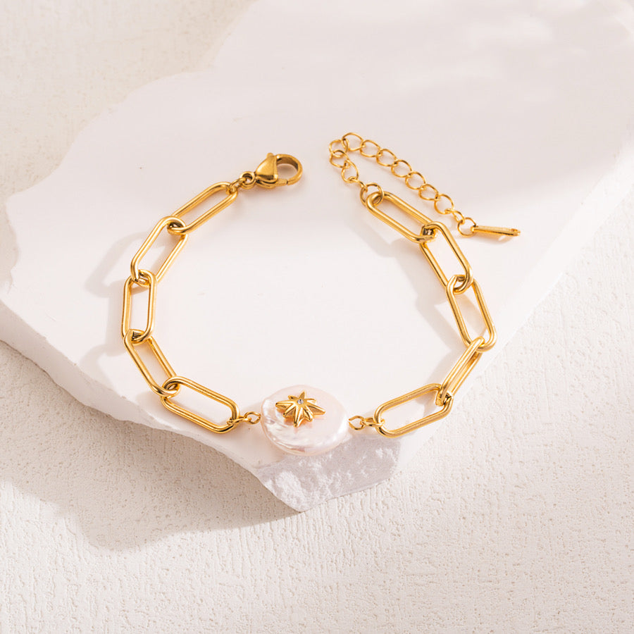 pearl bracelet