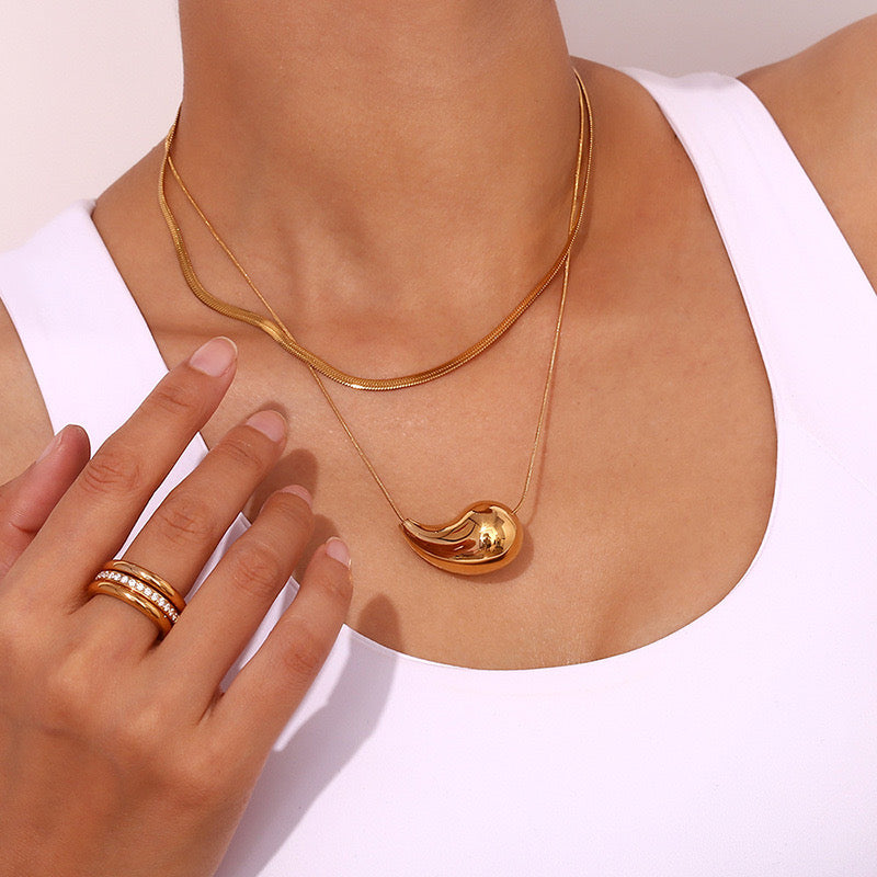 Collar Gota