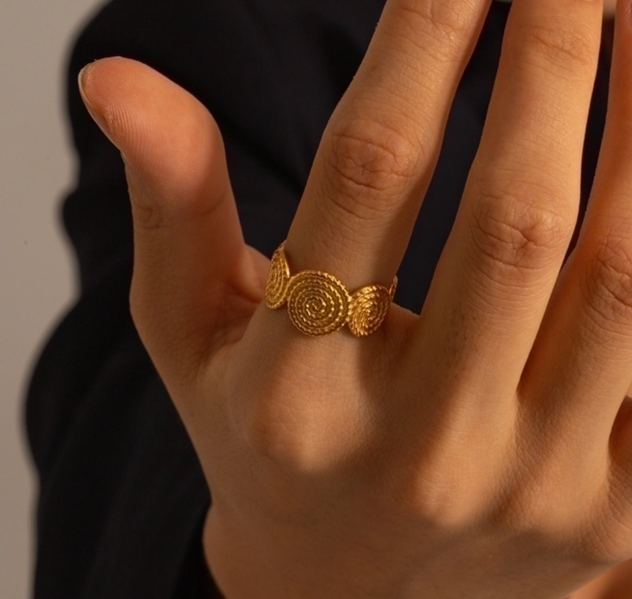 Anillo ronda espiral